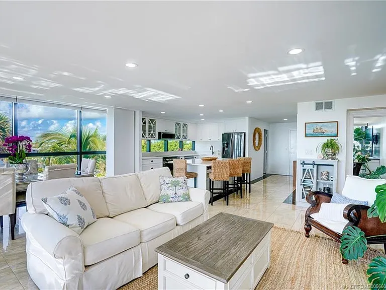 10410 S Ocean Dr #209 — Photo 32