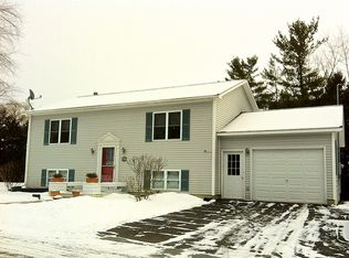 37 Danyow Dr, Middlebury, VT 05753