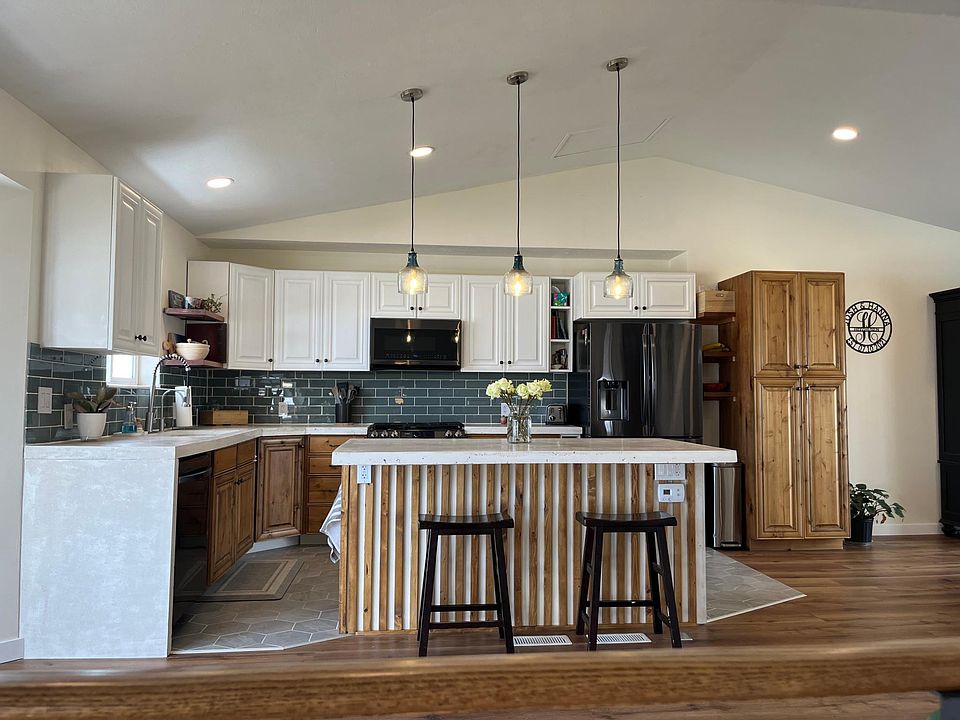1st image of 11865 S Coles Camp Cir #0