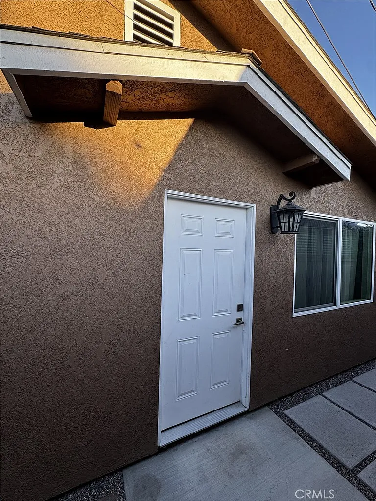 1 bed, 650 sqft, $2,400 — Photo 1