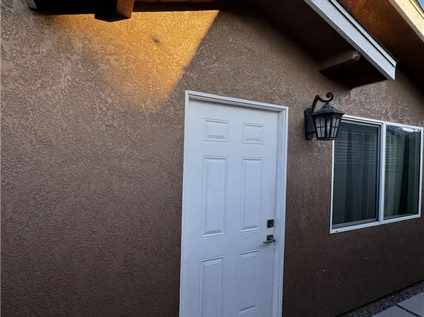 9411 1/2 Mandale St, Bellflower, CA 90706
