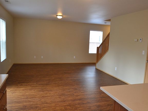 2nd image of 1417 177th St E