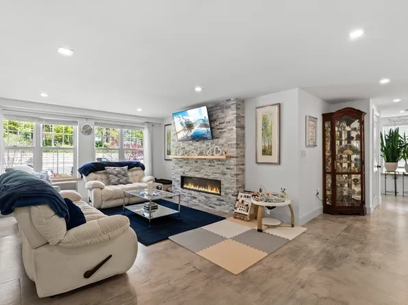 2253 Washington St #1, Canton, MA 02021