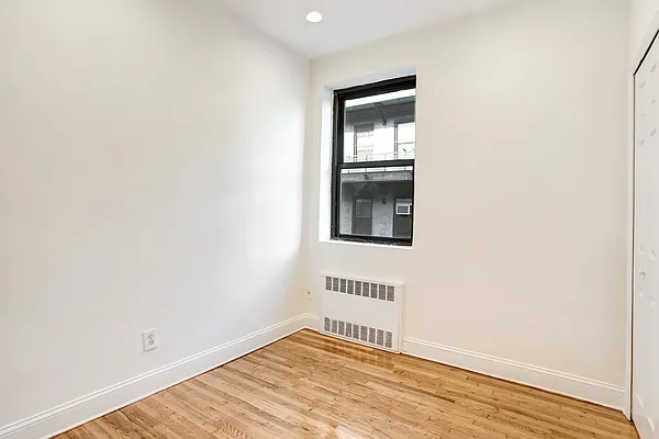 Rented by Creed Realty Group | media 11