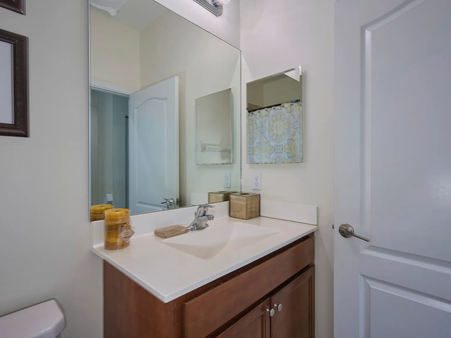 9880 East Villa Circle - 1 — Photo 2