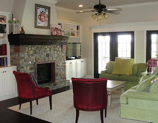 4th image of 4211 N Candlewood Pl