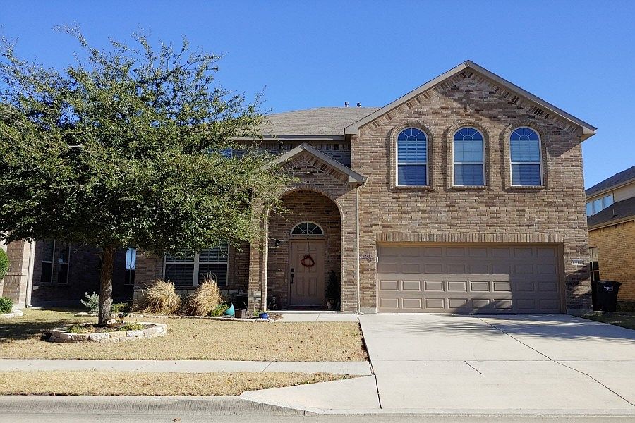 1st image of 8916 Brook Hill Ln