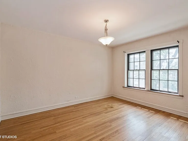 6885 N Overhill Ave #2 — Photo 4