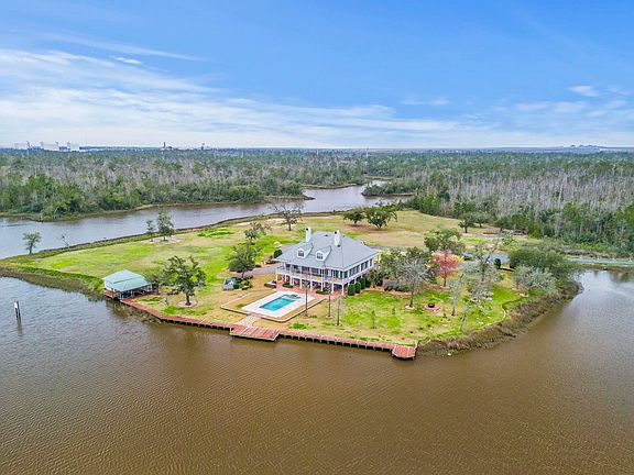 3rd image of 4274 Bayou Bay Dr