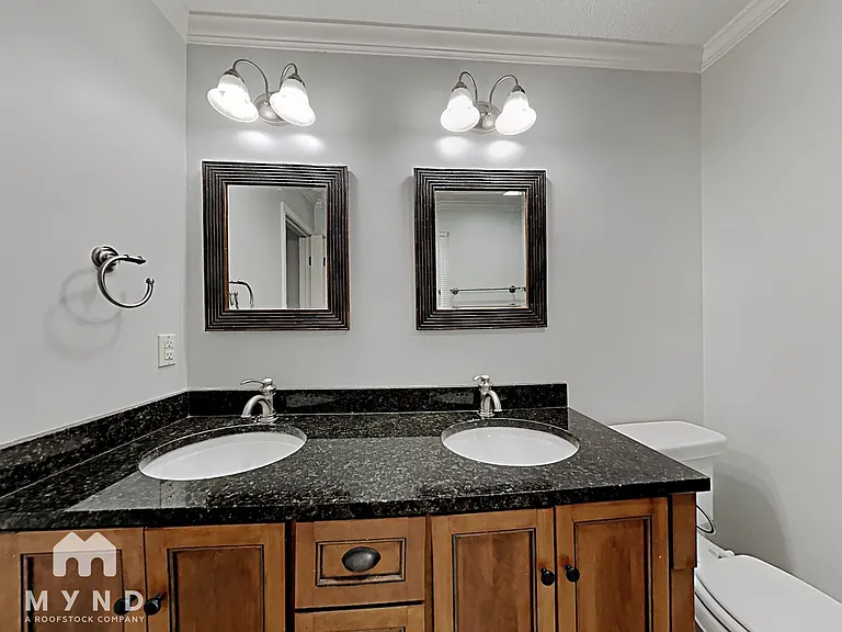 4353 Morningside Dr — Photo 10