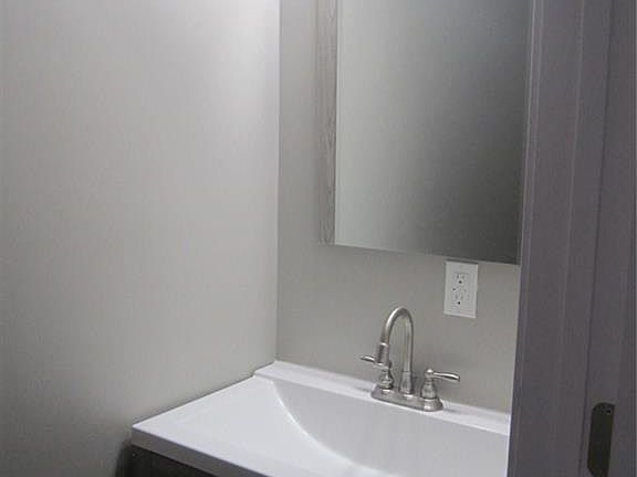 5th image of 1115-1117 W 37th St