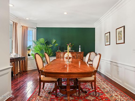 4th image of 16 Summit Rd