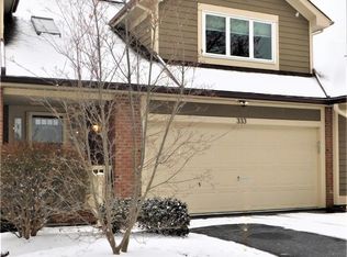 333 Reef Point Cir, Webster, NY 14580