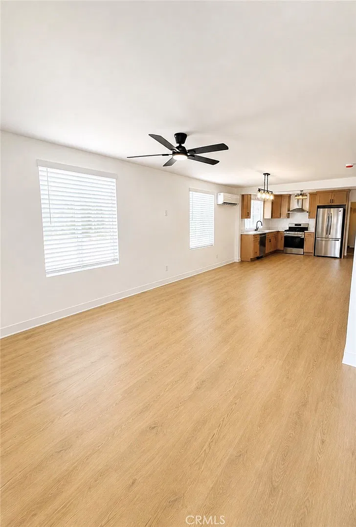 3 bed, 1.5 bath, 1104 sqft, $3,250 — Photo 3