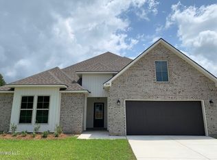10344 Caroline Dr, Gulfport, MS 39503