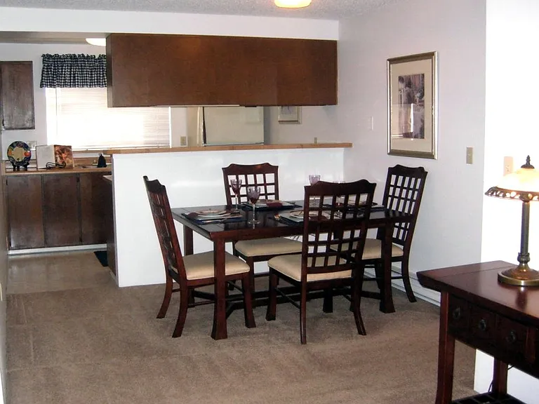 Crystal Springs Apartments — Photo 48