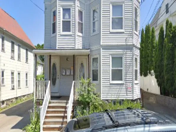 14 Underwood Park, Waltham, MA