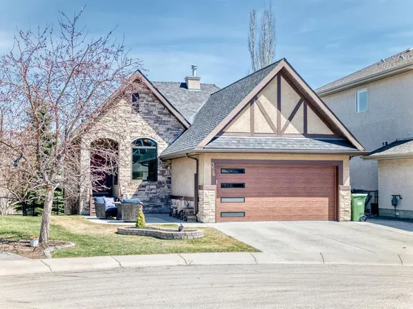 326 W Tuscany Ravine Rd NW, Calgary, AB T3L 3A8