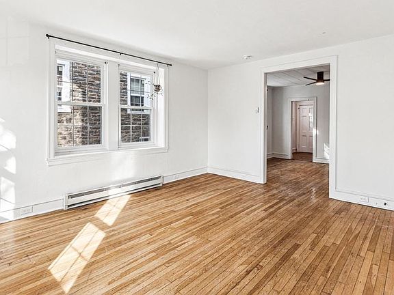3rd image of 7001 McCallum St APT B