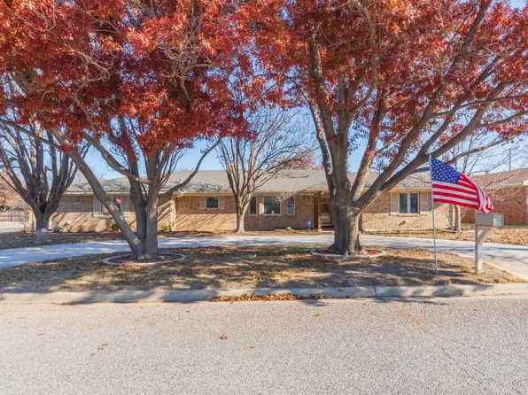 2376 Beech Ln, Pampa, TX 79065