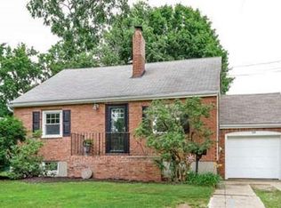 124 Sprague St, Dedham, MA 02026