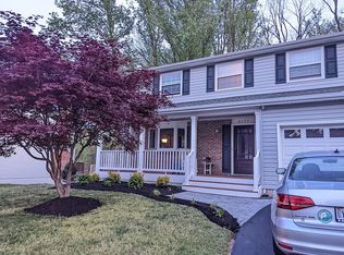 6129 Covered Bridge Rd, Burke, VA 22015