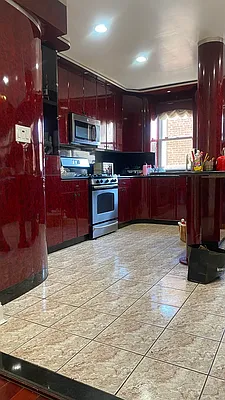 Rented by Royal House Realty, Inc. | media 2