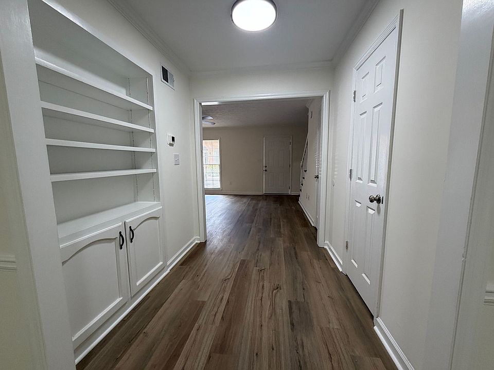 1st image of 250 Cleveland Rd APT 431