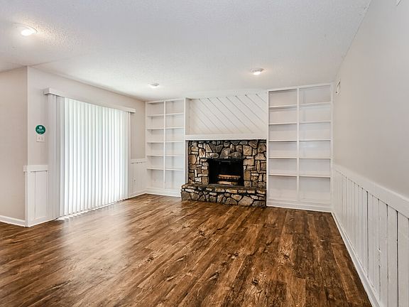 3rd image of 4476 Trout Valley Dr