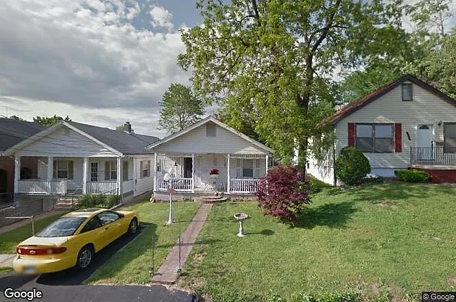5209 Langley Ave photo 1
