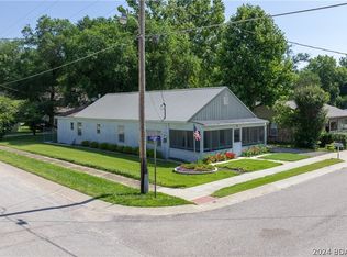 101 E Cherry St, Linn Creek, MO 65052