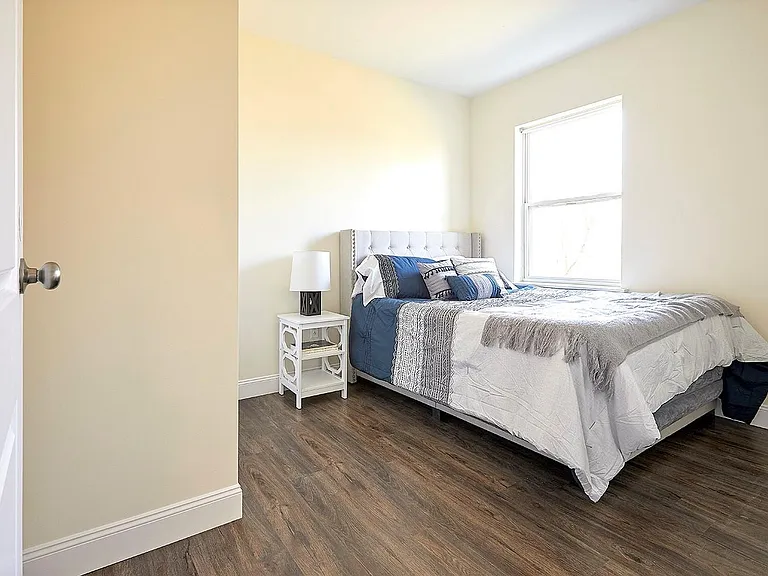 2-Bedroom