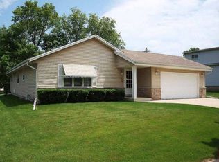 6218 S Robert Ave, Cudahy, WI 53110
