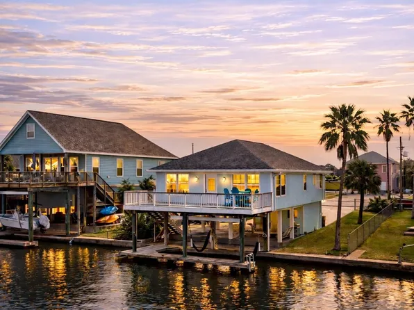 22032 Matagorda Dr, Galveston, TX 77554