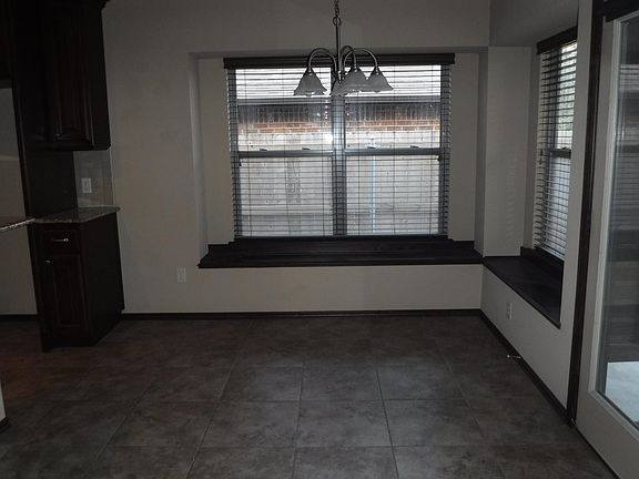 5th image of 2708 SW 141st St