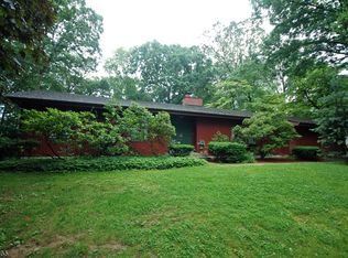 153 Anderson Rd, Asbury, NJ 08802