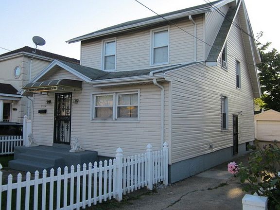 2nd image of 9712 222nd St
