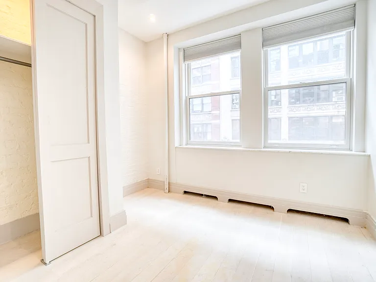 43 W 27th St #5F — Photo 8