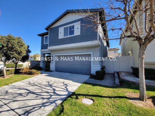 17528 Yellowwood Way