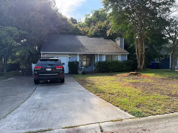 1052 Oakcrest Dr, Charleston, SC 29412