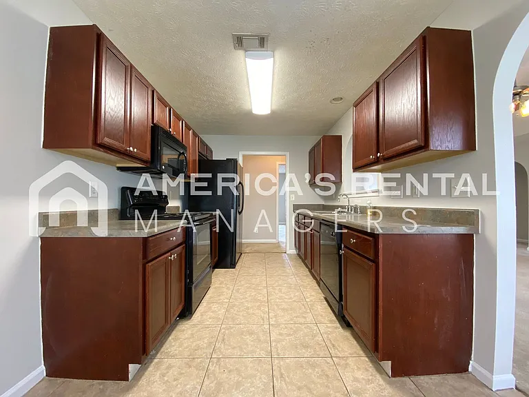 5773 Hammermill Loop — Photo 15