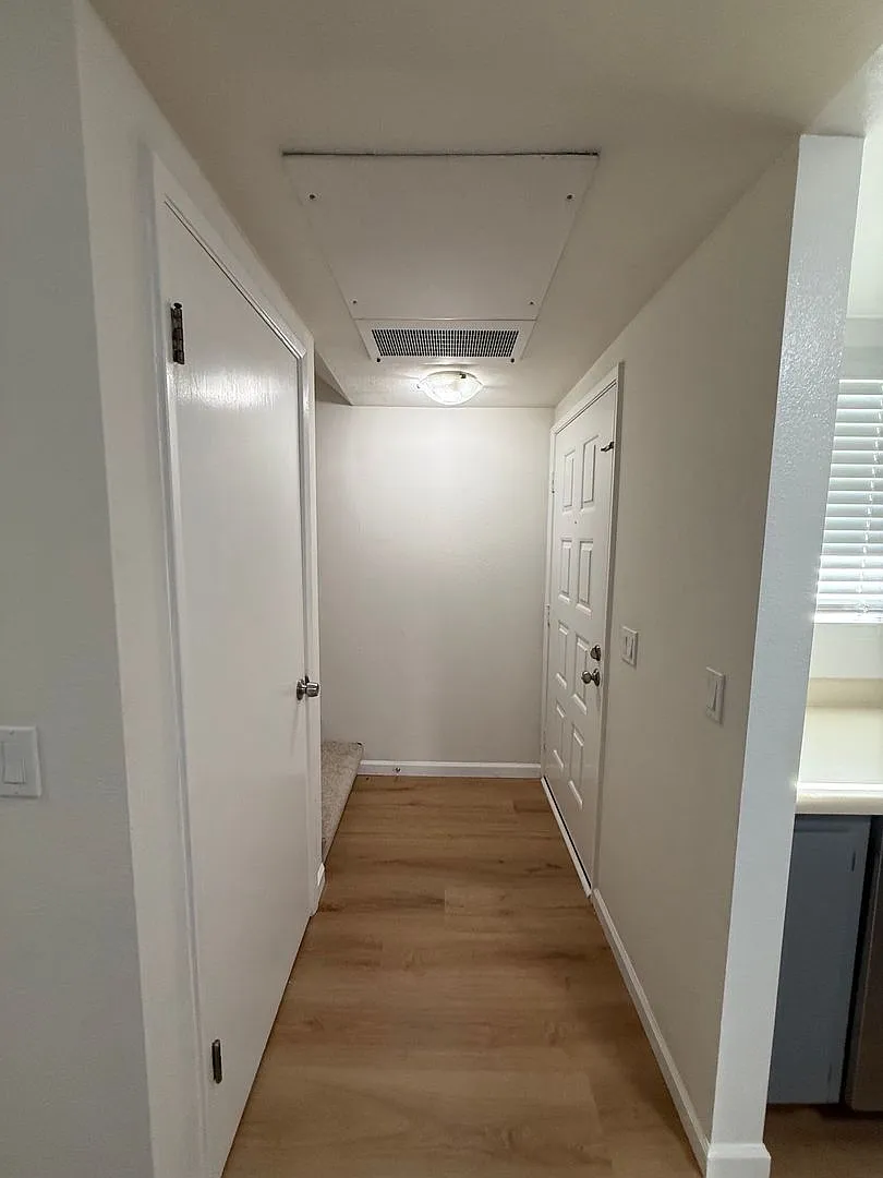 Westland Estates 2 Bedroom 2.5 Bathroom Condo — Photo 3
