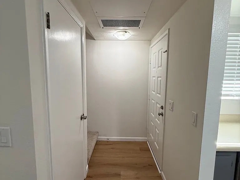 422 Occidental Cir — Photo 3