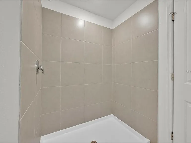 2398 McKinley Dr — Photo 19