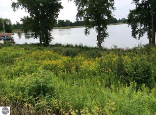 1036 Pueblo Pass, Lake Isabella, MI 48893