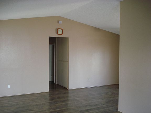 5th image of 1526 Western Village Dr