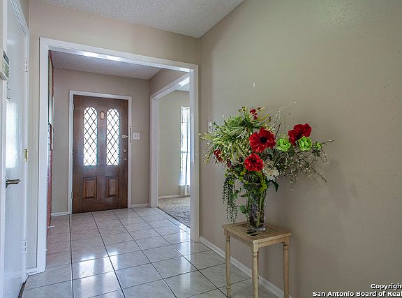 2nd image of 3047 Clearfield Dr