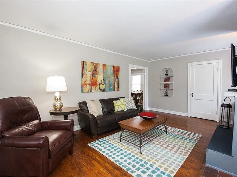 5946 Morningside Ave — Photo 11