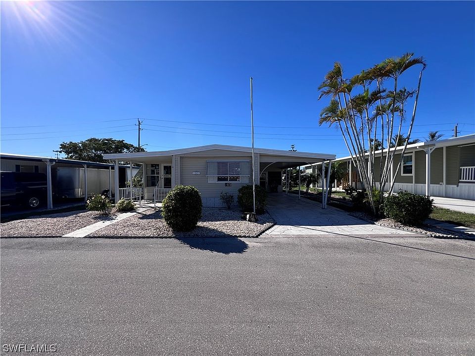 1st image of 265 Poinsettia Dr