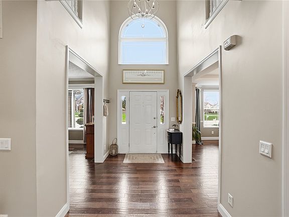 5th image of 365 Pond Meadows Ct